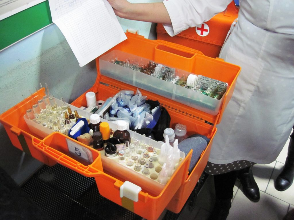 Что должно быть в ящике скорой помощи врача?